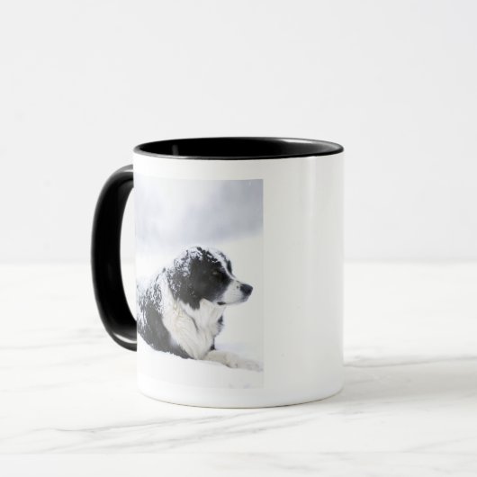 Schäferhund (Akbash/Colliemischung) liegend heraus Tasse (Vorderseite Links)