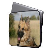 Schäferhund, der heraus Zunge haftet Laptopschutzhülle (Vorderseite Links)