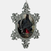 Schäferhund, der mit Hundespielzeug spielt Schneeflocken Zinn-Ornament (Links)