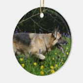 Schäferhund in den gelben Blumen Keramik Ornament (Links)