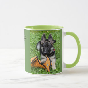 SCHÄFERHUND-WELPE TASSE