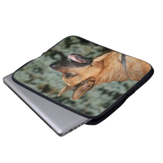 SchäferhundHeadshot 1 Laptopschutzhülle (Vorne Knopf)