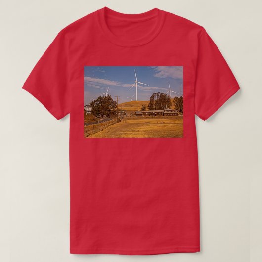 Schaffarm und Windkraftanlagen T-Shirt (Design vorne)