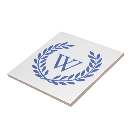 Schaffen Sie Ihr dekoratives Kranz-Monogramm Fliese (Seite)