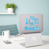 Schafft ICE aus [Ort] Aufkleber (Laptop auf Schreibtisch)
