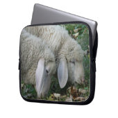 Schafweiden mit Lop-Ohr Laptopschutzhülle (Vorderseite Links)