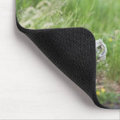 Schale im Gras Mousepad (Ecke)