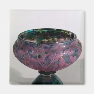 Schale verziert mit Schmetterlingen und winged Magnet