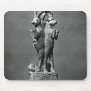 Schalenstand gebildet von drei Steinböcken Mousepad