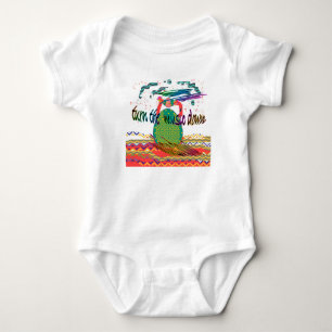 SCHALTEN SIE DIE MUSIK AB BABY STRAMPLER