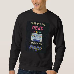 Schalten Sie die Nachrichten aus, um die Musik zu Sweatshirt