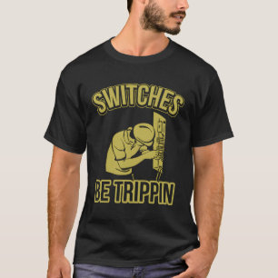 Schalter sind Reisemobil-elektrische Sicherungsbox T-Shirt