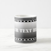 SCHALTFLÄCHE BANNER Schwarz Graustufen + Ihr Text Kaffeetasse (Mittel)