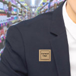 Schaltfläche "Firmenname und Logo" Button<br><div class="desc">Square-Taste, die Sie anpassen können, um Ihren Firmennamen und Ihr Logo. Sie können diesen Knopf als einheitliches Zubehör Ihrer Mitarbeiter verwenden. Sie können es auch als Verpackungszubehör verwenden. Sie können es auch in Ihr Marketing aufnehmen, um Ihr Unternehmen zu werben oder Ihren Namen für Ihre Kunden zu fördern. Schaltfläche, die...</div>