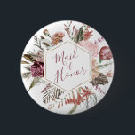 Schaltfläche für die Trauzeugin der Dusty-Rose Button<br><div class="desc">Dieses zeitlose,  romantische Design besticht durch einen Blumenstrauß mit sanften Farben und botanischen Akzenten. Alle Aspekte dieses Designs können bearbeitet werden (Schriftart,  Textgröße oder Blumenakzente werden verschoben/entfernt),  um Ihren Bedürfnissen gerecht zu werden. Bitte kontaktieren Sie mich,  wenn Sie Hilfe bei diesem Design benötigen</div>