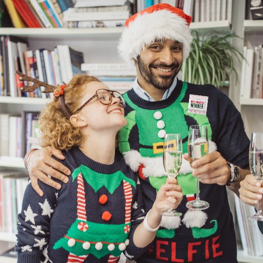 Schaltfläche "Gewinner des Ugg Sweater Contest" Button