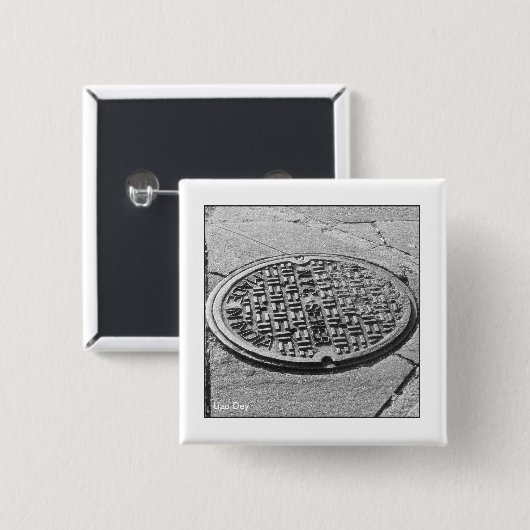 Schaltfläche NYC Manhole Cover Square Button (Vorne & Hinten)
