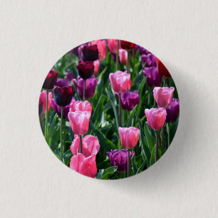 Schaltfläche und Lila Tulips / Abzeichen Button