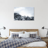 Scharfe Kanten von Bergen und weichen Wolken Leinwanddruck (Insitu (Schlafzimmer))