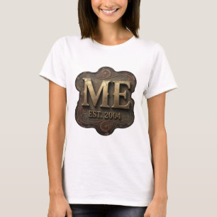 Scharfes Gold ME EST 2004 Grafikdesign T-Shirt