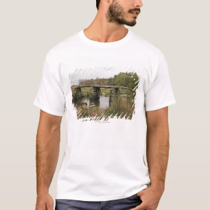 Scharnierventil-Brücke in Dartmoor Nationalpark T-Shirt