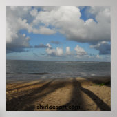 Schatten am Strand Poster (Vorne)