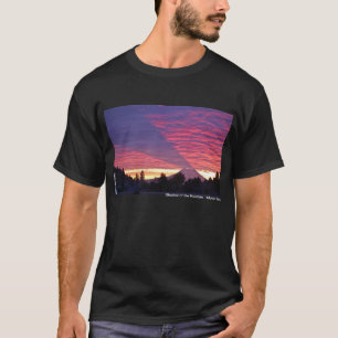 Schatten des Berges - der Mount Rainier T-Shirt