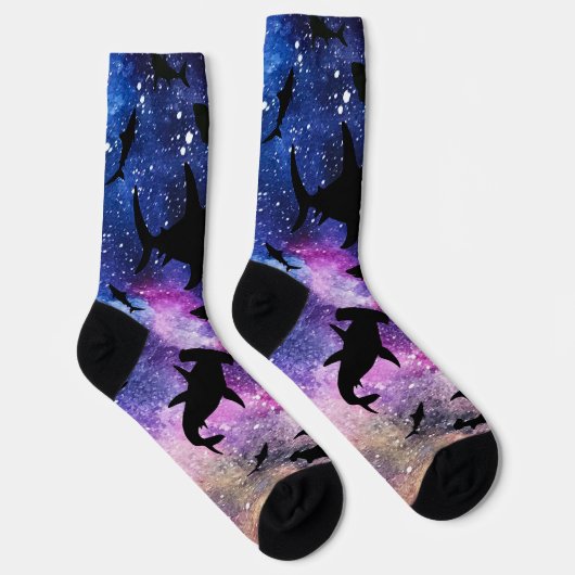 Schattenhai Haiwal in Gradientengalaxie Weltraum Socken (Rechts)