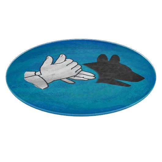 Schattenhund auf blau schneidebrett (Ecke)