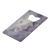 Schattierungen der Lila Abstrakten Pyramide Kunst Kreditkarten Flaschenöffner (Rückseite Schrägansicht)