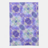 Schattierungen von Lavendel und grünen Abstrakten Geschirrtuch (Vertikal)