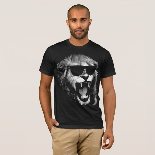Schattiger Löwe T-Shirt (Vorne ganz)