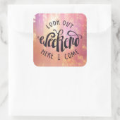 Schau dir das Wochenende hier aus Quadratischer Aufkleber (Tasche)