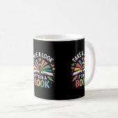 Schau mal, es steht in einem Buch Becher Kaffeetasse (VorderseiteRechts)