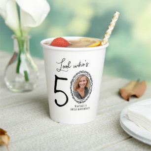 Schau mal, wer 50 ist! Foto 50. Geburtstag Pappbecher