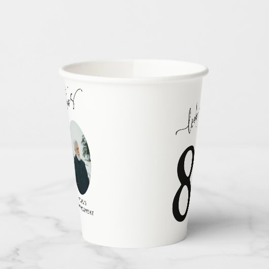 Schau mal, wer ist 80! Modernes Foto 80. Geburtsta Pappbecher (Links)