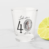 Schau, wer ist 40! Foto 40. Geburtstag Schnapsglas (Vorderseite)