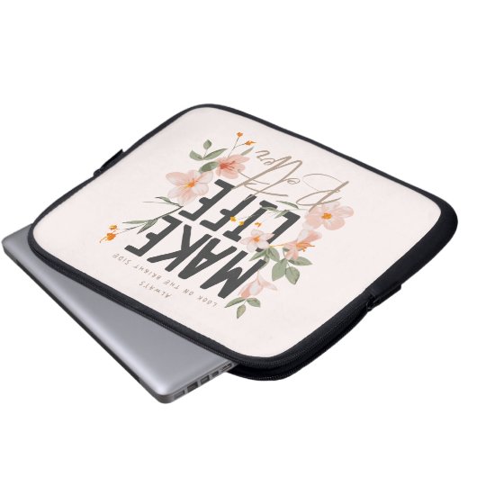 Schauen Sie immer auf die rechte Seite. Laptopschutzhülle (Vorne Knopf)