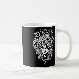 Schauen Sie mich lustig Feminist Halloween Goth Me Kaffeetasse
