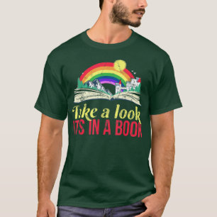 Schauen Sie sich das Buch Retro Rainbow 1075 an T-Shirt