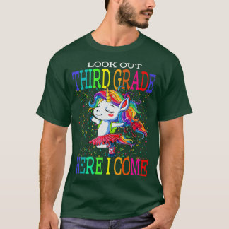Schauen Sie sich die dritte Klasse an, hier komme T-Shirt