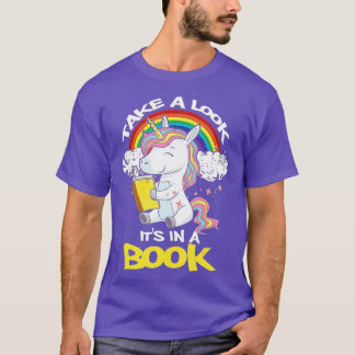 Schauen Sie sich in einem Buch-Regenbogen-Einhornl T-Shirt