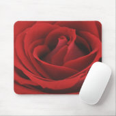 Schauen Sie von einer Samt-reichen Roten Rose Mousepad (Mit Mouse)