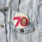 Schauen Sie, wer 70 Foto Spaß rosa Creme-Taste/Abz Button (Beispiel)