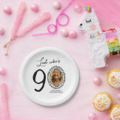 Schauen Sie, wer ist neunzig Foto 90. Geburtstag Pappteller (Party)