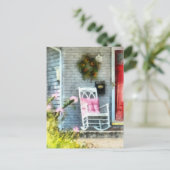 Schaukelstuhl mit rosa Kissen Postkarte (Stehend Vorderseite)
