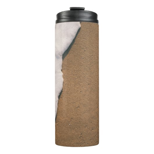 Schaum auf Sand Thermosbecher (Vorderseite)