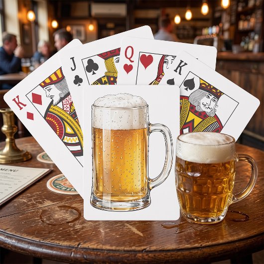 Schäumender kalter Bierkrug Trinker Spielkarten