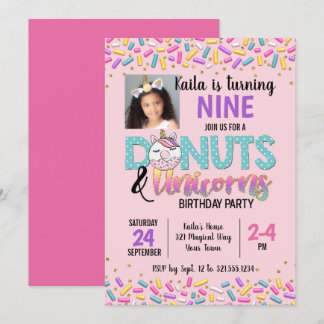 Schaumgummiringe u. Unicorns-Themed Einladung