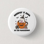 Schaurig süßer Retro-Halloween-Lehrer Button (Vorderseite)